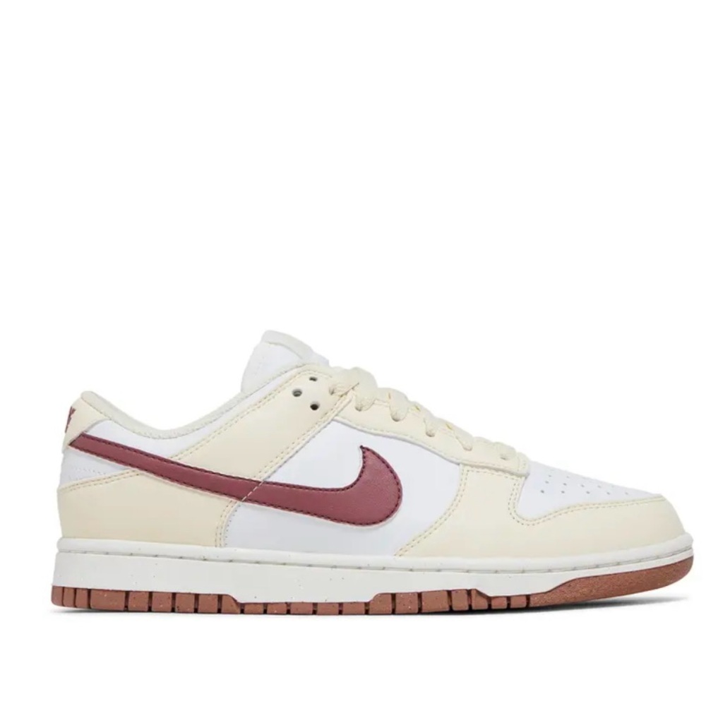 COCONUT MAUVE LOW NIKE DUNKS